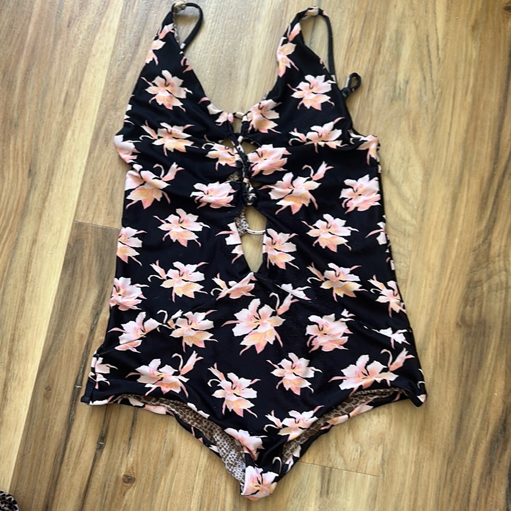 Black Vintage Aloha Kokomo